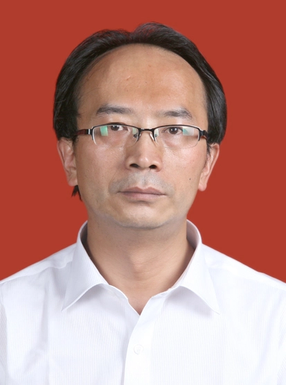 姓名：张建文     职位：副馆长